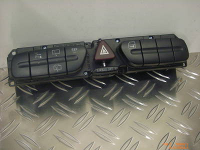 448717 Schalter für Warnblinker MERCEDES-BENZ C-Klasse T-Modell (S203) 203821835