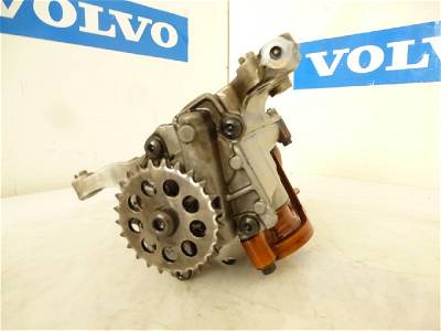 Ölpumpe Volvo V60 I (FW/GW) 2.0 D3 20V (D5204T3) 2013 (31330979, 31330963)