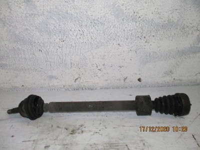 Antriebswelle v.r. Golf II 1,6 Bj 89 Automatik (1,6(70PS) 51KW PN PN
GETRIEBE AUTOMATIK)