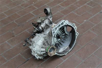 Schaltgetriebe 4 Gang FJ VW Scirocco 1,6 53B