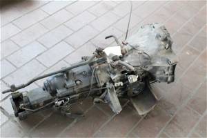 Schaltgetriebe 5-GANG AAH (für Bastler) Audi 100 Avant Quat.turbo 44