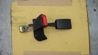 Gurtschloss Hinten Mitte Audi A6 Avant 2.5 TDI 4B 1998>2001 2496