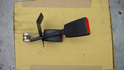 Gurtschloss Hinten Mitte Audi A6 Avant 2.5 TDI 4B 1998>2001 2496