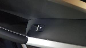 Schalter für Fensterheber rechts vorne Audi Q3 (F3)