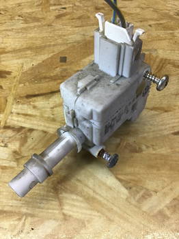 351869 Stellelement für Zentralverriegelung SKODA Octavia I Kombi (1U) 3B0959781