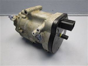 Klimakompressor TOYOTA RAV 4 V (A5, H5) 2.5 HYBRID AWD DENSO,042400-1101 131 KW
