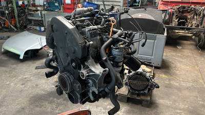 VW Passat 3B 1.9 TDI Motor ohne Anbauteile AFN VW Passat Variant 1.9 TDI Servo Ezl 07.04.1999 3 B