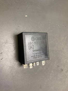 (227426 Relais Wischwasser AUDI A3 (8L) 4B0955531A)