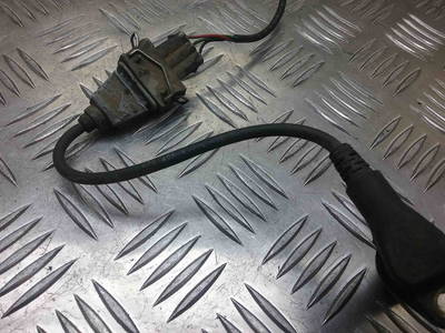 Sensor für Nockenwellenposition VW 075906433C