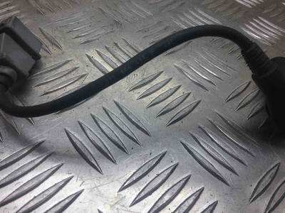 Sensor für Nockenwellenposition VW 075906433B 26674839