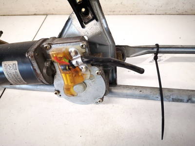 Scheibenwischermotor Vorne Mercedes-Benz W203, 2000.05 - 2004.02 a2038200342 404518 32484404