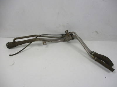 Tankeinfüllstutzen FORD FOCUS II (DA_) 1.6 TI FORD,3M519032 85 KW