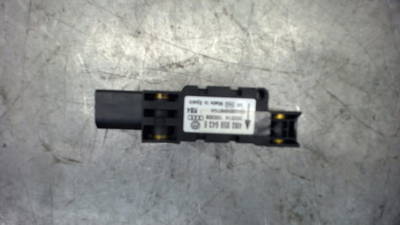 Sensor Seitenairbag Crashsensor VW Touareg 5.0 V10 TDI DPF Automatik Active 7L 2006>2010 4921 28611229
