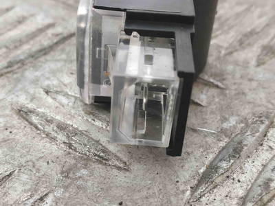 Innenleuchte Audi 4B0947415A