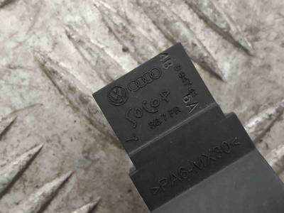 Innenleuchte Audi 4B0947415A