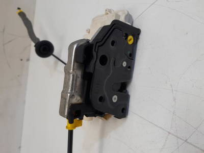 Klappenschlosszug Audi A6 Avant 4G, C7 4G0839015 P17742884