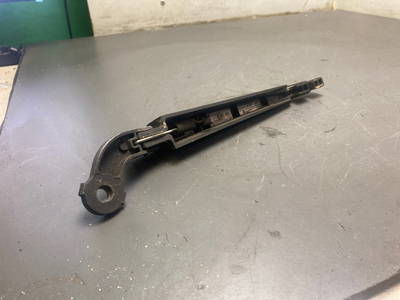 235546 Wischerarm hinten FORD Focus III (DYB) BOSCH 33493