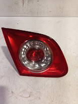 Rücklicht Links In Der Heckklappe Volkswagen Passat (3C2) Sedan 2.0 TDI 140 (BMP) 2006 (3C5945093E)