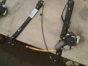 Fensterheber Elektr. Rechts Vorne BMW 3 serie (E46/4) Sedan 318i (M43-B19(194E1)) 2002