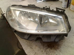 Scheinwerfer Rechts Renault Megane II Grandtour (KM) Combi 5-drs 2.0 16V (F4R-770(Euro 4)) 2005