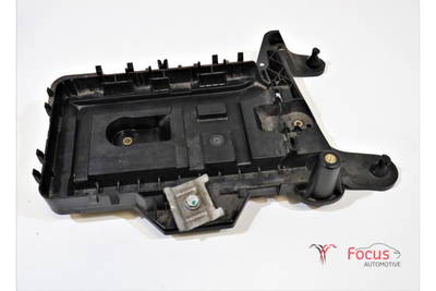 Batterieaufnahme VW Scirocco III 13 1K0915333 P18800588