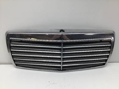 356297 Kühlergrill MERCEDES-BENZ 190 (W201)