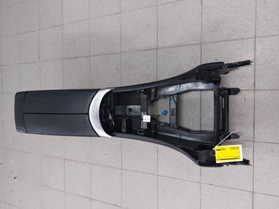 Mittelkonsole Mercedes-Benz GLC X253 2536806306 P19375401