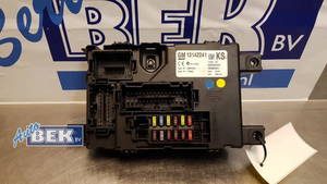 Sicherungskasten Opel Corsa C X01 13142241 P9836340