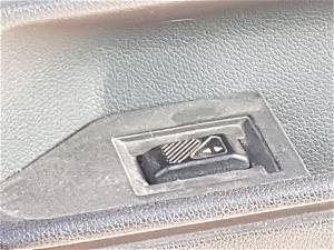 Schalter für Fensterheber rechts vorne Renault Clio I (57)