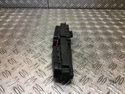 476529 Schalter für Warnblinker MERCEDES-BENZ C-Klasse (W203) 2038215779