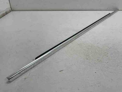 Türverkleidung vorne rechts Opel 22834389 32907082