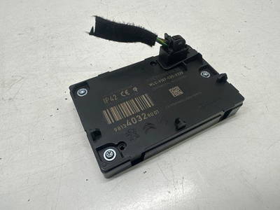 Wireless-Ladestation Peugeot 3008 II (MC, MR, MJ, M4) 9813403280 32919610
