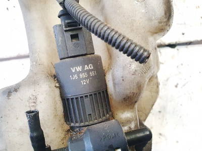 Waschwasserpumpe, Scheibenreinigung Volkswagen Golf, IV 1997.08 - 2003.10 1j6955651