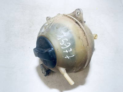 Ausgleichsbehälter, Kühlmittel Volkswagen Passat, B3 1988.03 - 1993.07 357121407c