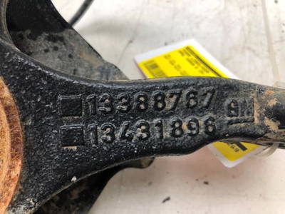 Achsschenkel links vorne Opel Corsa E X15 13388767 P19860958