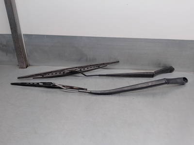 Scheibenwischer Rechts Vorne Hyundai iX35 (LM) SUV 1.7 CRDi 16V (D4FD) (983102S000, 983202Y000) 35185984