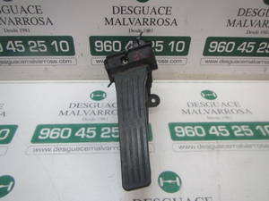 Gaspedal Hyundai Veloster Coupé 1.6 GDI 16V (G4FD) (327002V100) 327002V100