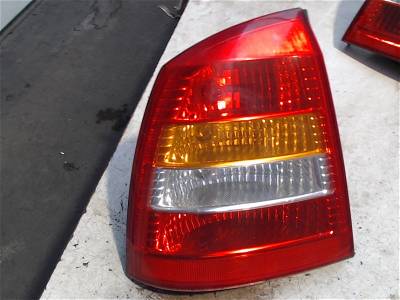 Rücklicht Links Opel Astra G (F69) Sedan 1.6 (X16SZR) 2000