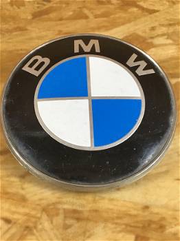 368825 Emblem BMW 5er (E39) 8132375