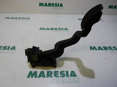 Sensor für Gaspedalstellung Fiat Stilo 192 0280752227 P5903363