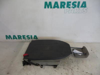 Sitz rechts Renault Grand Scenic II JM 7701068609 P6268125