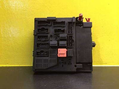 Sicherungskasten BMW Z4 E85 6911922 P17359674