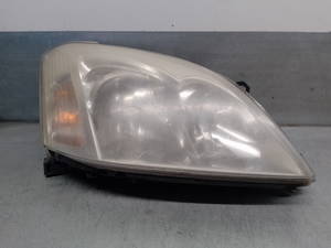 Scheinwerfer Rechts Toyota Corolla (E12) Hatchback 2.0 D-4D 16V 90 (1CD-FTV) (8111002150, 5PUERTAS)