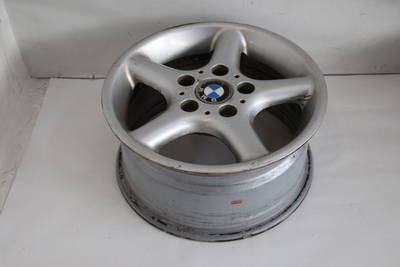 Alu Felge Alufelge hinten rechts 7x15 ET47 BMW 316i 3er Compact E36 1092968