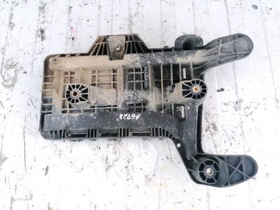 Batteriekasten Volkswagen Touran, 2003.01 - 2006.10 1K0915333B 1K0915333-B 37675952