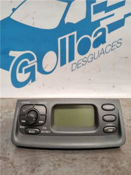 Radio Toyota Yaris (P1) Hatchback 1.0 16V VVT-i (1SZFE) 1999 (CNTS0820A)