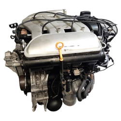 Motor Volkswagen Golf IV (1J1) Hatchback 2.3 V5 GTI (AGZ) 1999 (071100031DX, 071100031C)