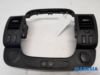 Lüftungsgitter Armaturenbrett Opel Vivaro B Kasten X82 93452450 P20660953