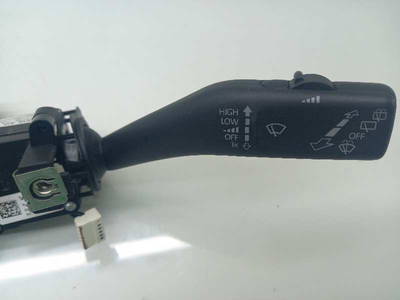 Blinkerschalter Skoda Octavia Combi (1Z5) Combi 5-drs 2.0 TDI 16V 4x4 (CFHC) (5K0953502M, 5K0953521AT) 66373754