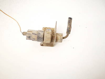 Druckschalter für Klimaanlage Nissan Navara, I D22 1997.01 - 2004.12